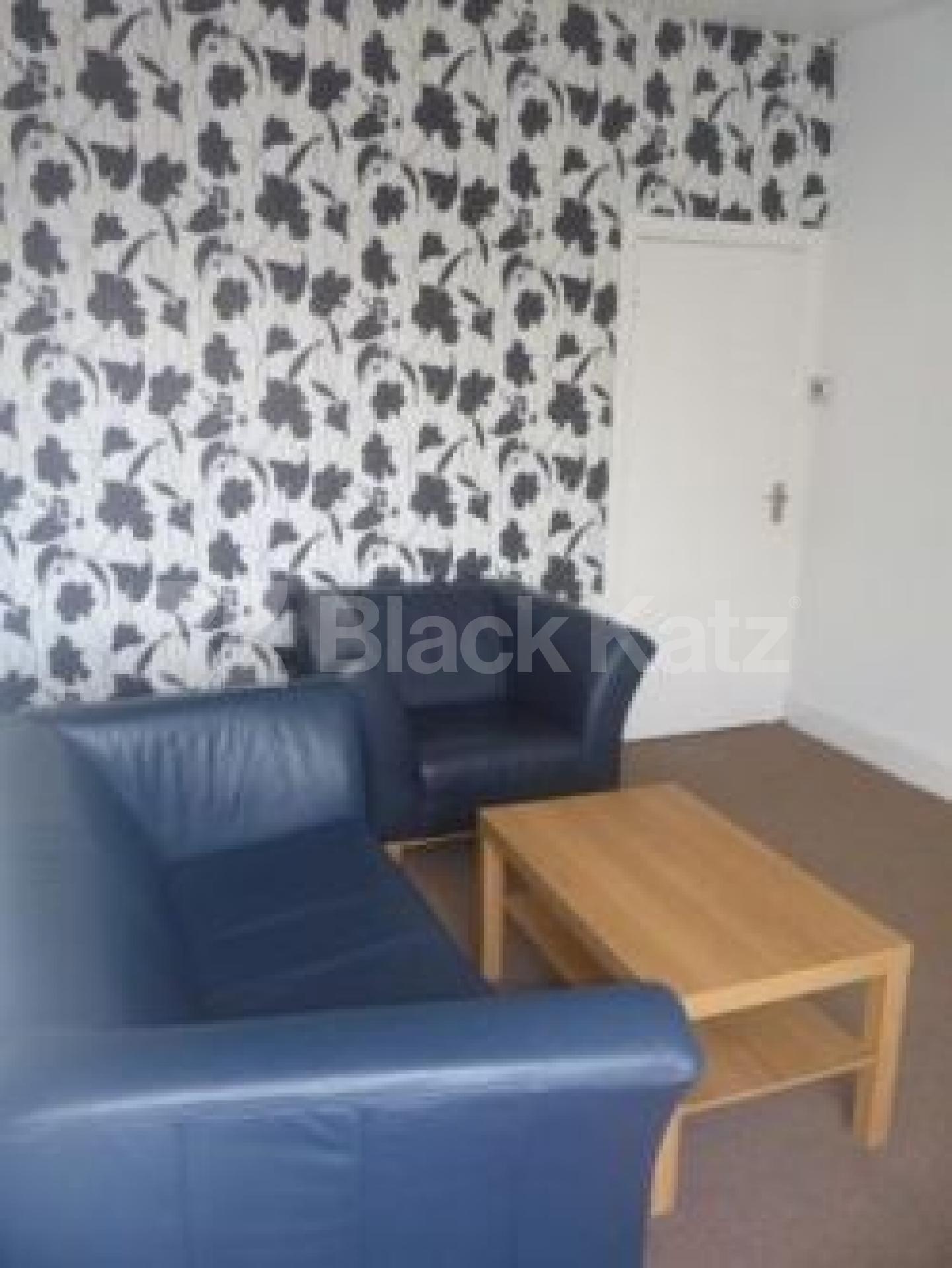 			NEW INSTRUCTION!, 2 Bedroom, 1 bath, 1 reception Flat			 Tetherdown, MUSWELL HILL N10 N10